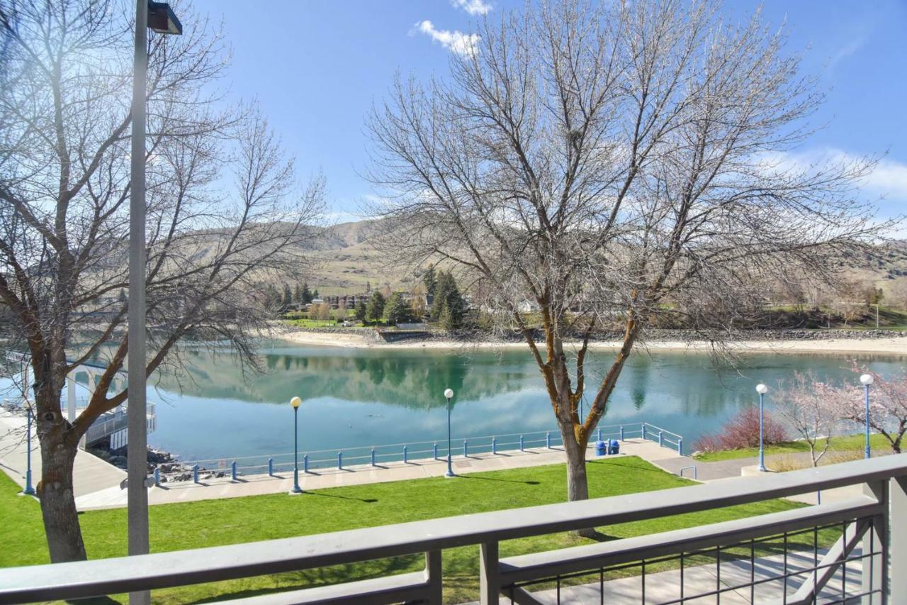 Lakeview Hotel Chelan Exterior photo